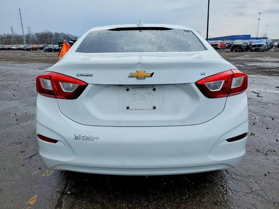 2016 CHEVROLET CRUZE LT  