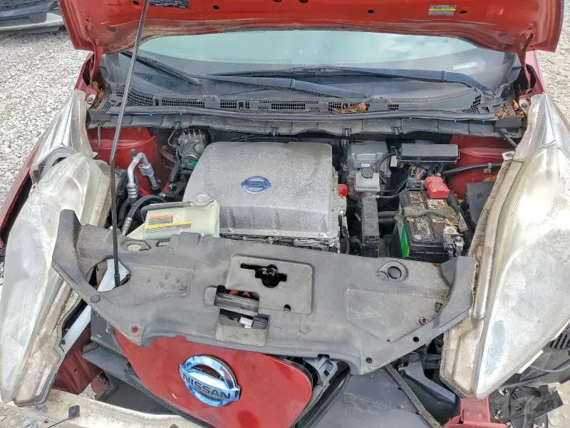 2015 NISSAN LEAF S  