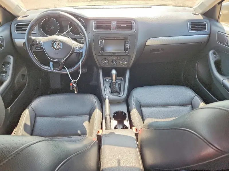 2015 VOLKSWAGEN JETTA SE  
