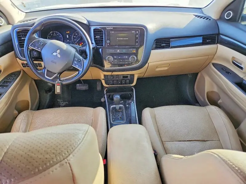 2017 MITSUBISHI OUTLANDER SE  