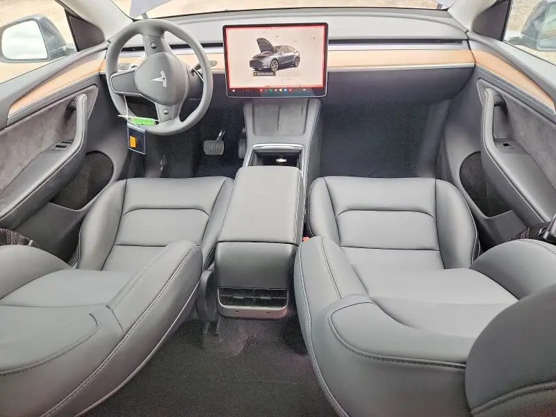 2024 TESLA MODEL Y   