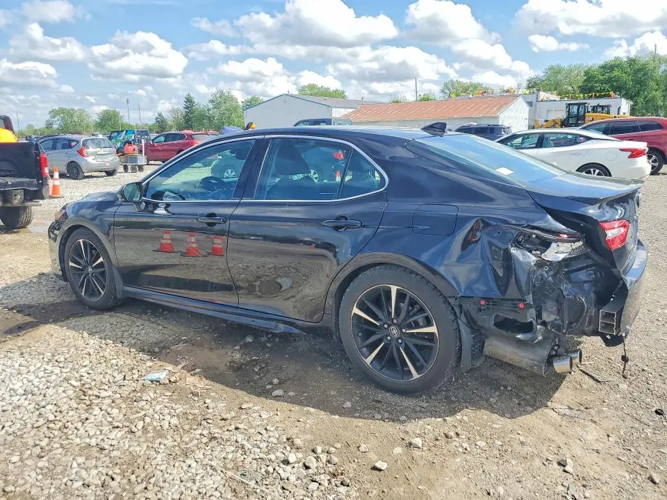 2018 TOYOTA CAMRY XSE  