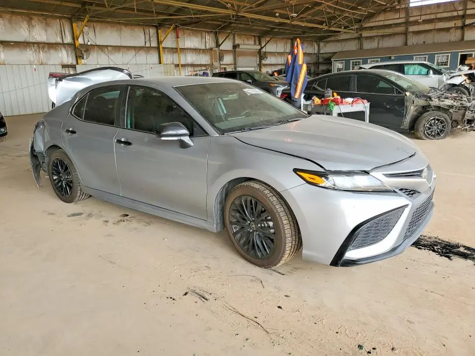 2022 TOYOTA CAMRY SE NIGHTSHADE  