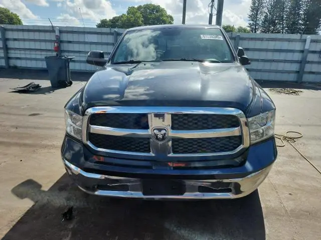 2016 RAM 1500 SLT  