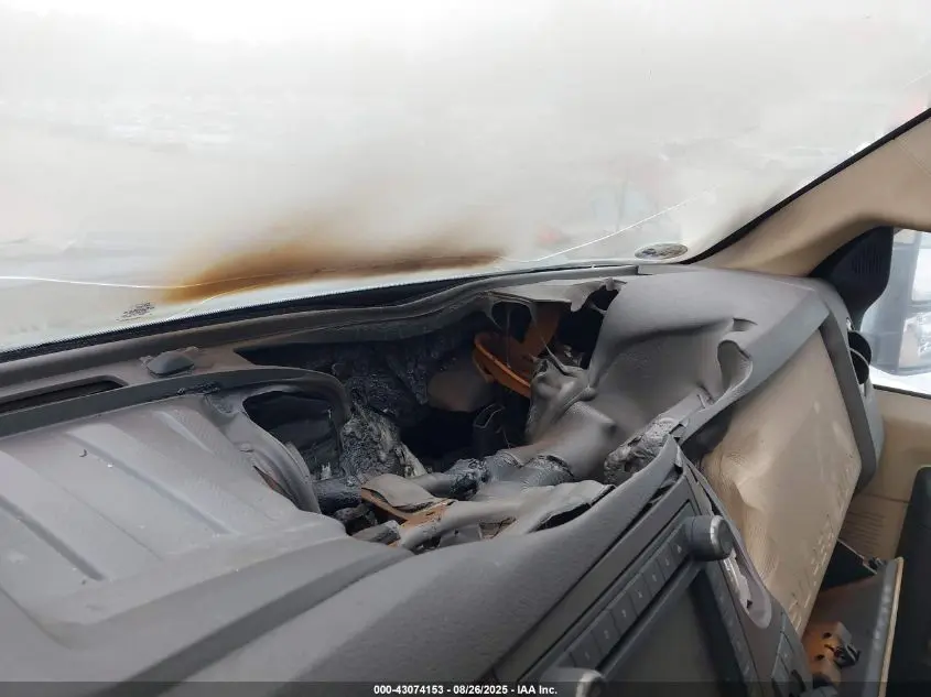 2011 FORD F-250 LARIAT