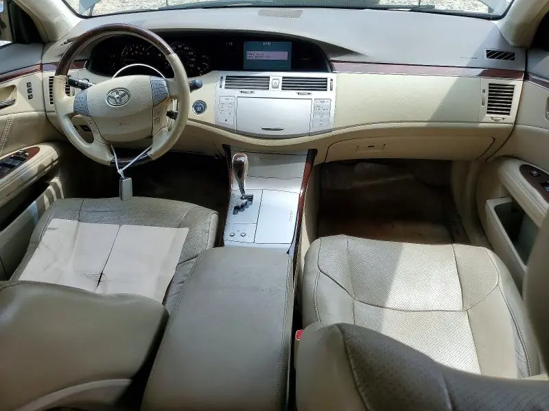 2010 TOYOTA AVALON LIMITED  