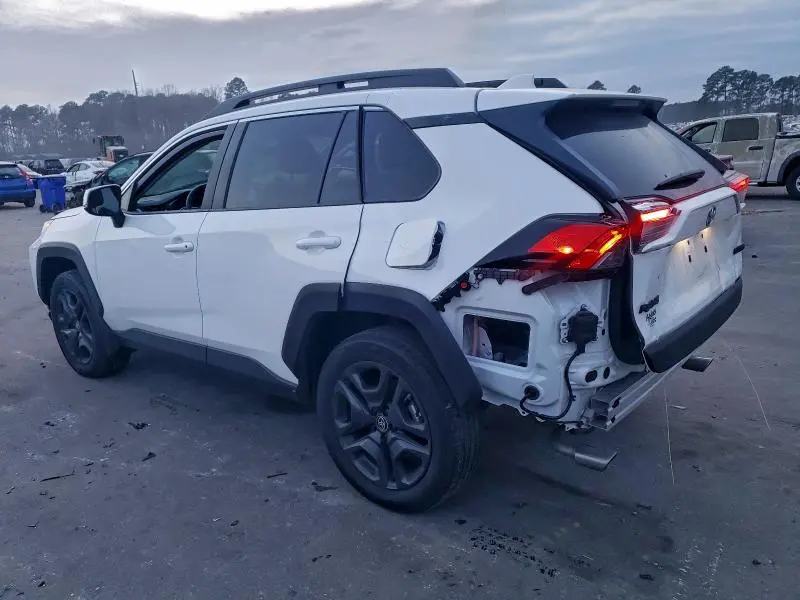 2024 TOYOTA RAV4 ADVENTURE  