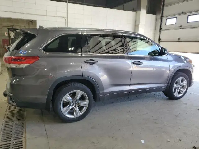 2017 TOYOTA HIGHLANDER LIMITED  