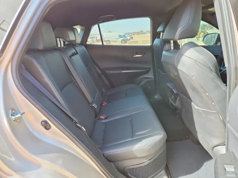 2024 TOYOTA VENZA LIMITED  