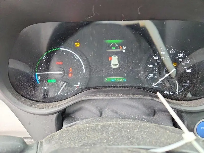 2022 TOYOTA SIENNA LE 8-PASSENGER  