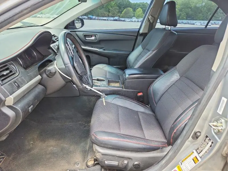 2017 TOYOTA CAMRY SE  