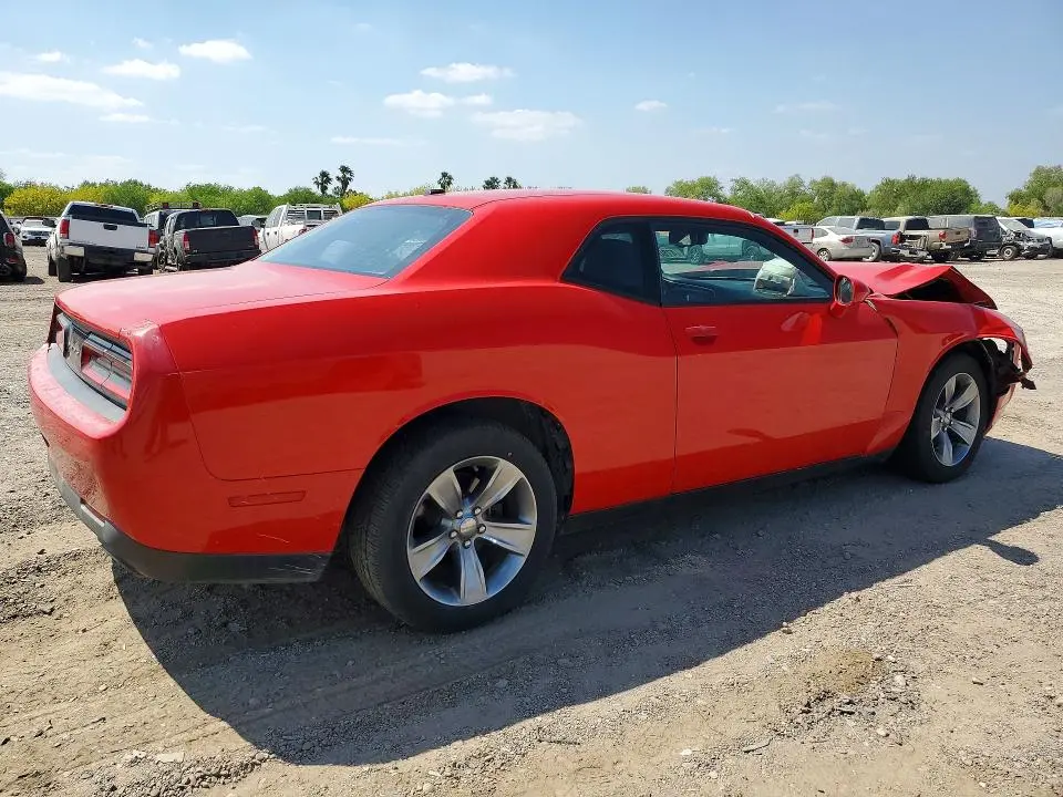 2015 DODGE CHALLENGER SXT  