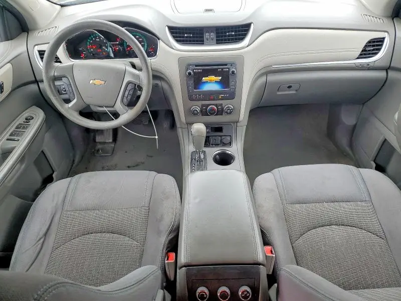2015 CHEVROLET TRAVERSE LS  