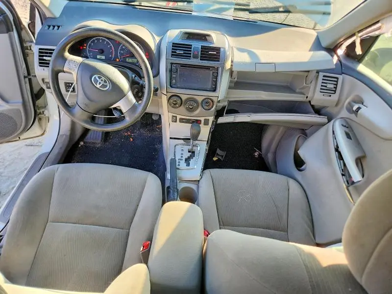 2013 TOYOTA COROLLA LE  