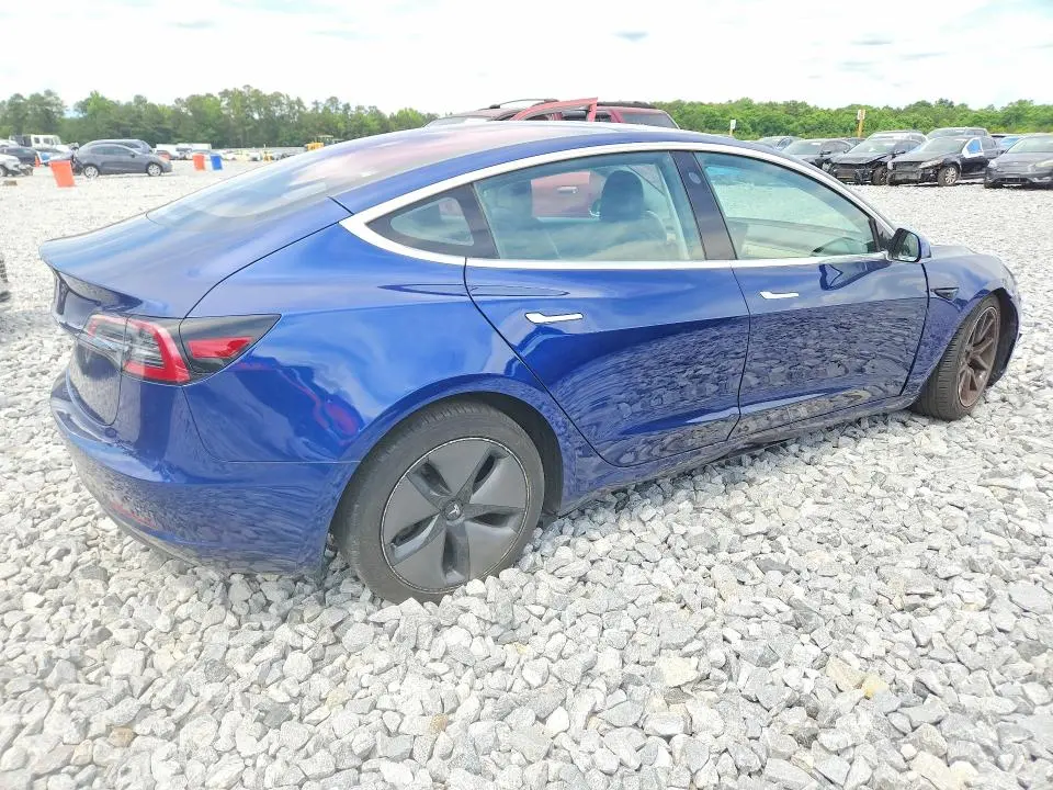 2018 TESLA MODEL 3   