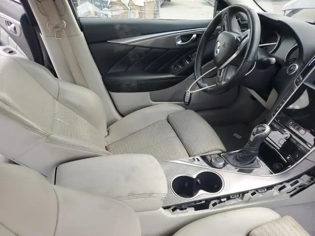 2018 INFINITI Q50 LUXE  