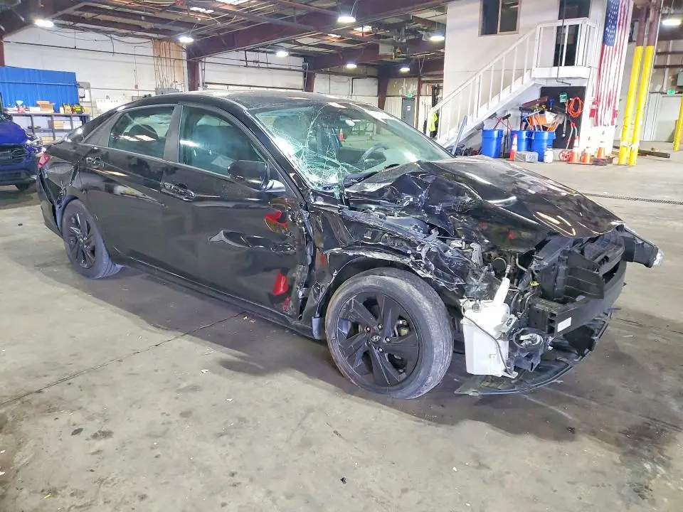 2021 HYUNDAI ELANTRA SEL  