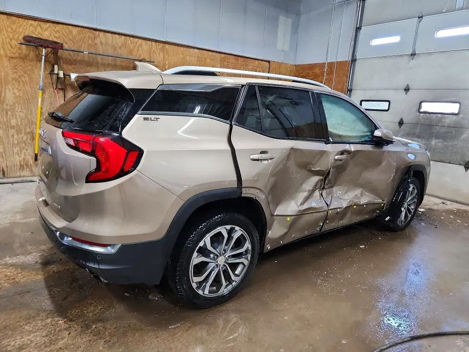 2018 GMC TERRAIN SLT  