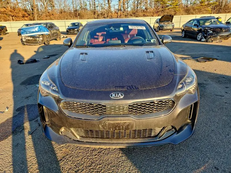 2021 KIA STINGER GT2  