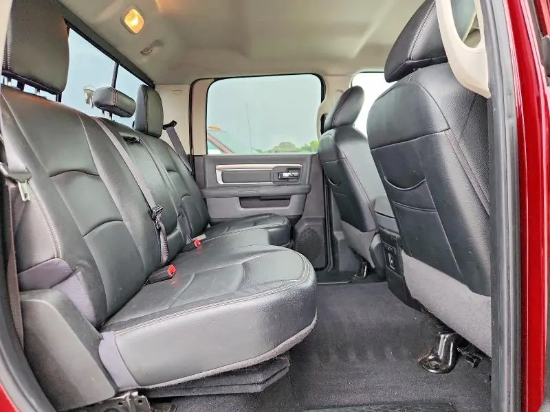 2018 RAM 1500 SLT  