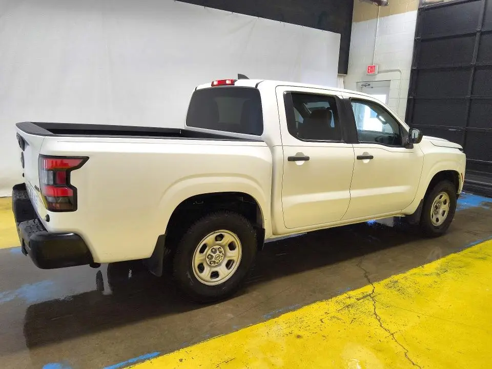 2022 NISSAN FRONTIER S  