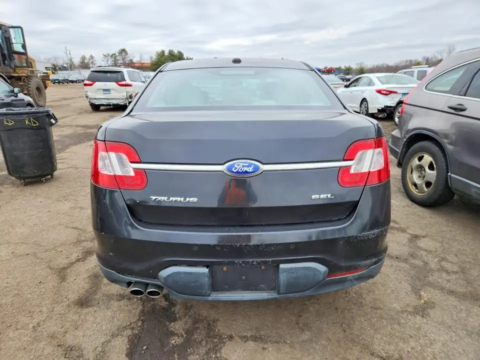 2011 FORD TAURUS SEL  