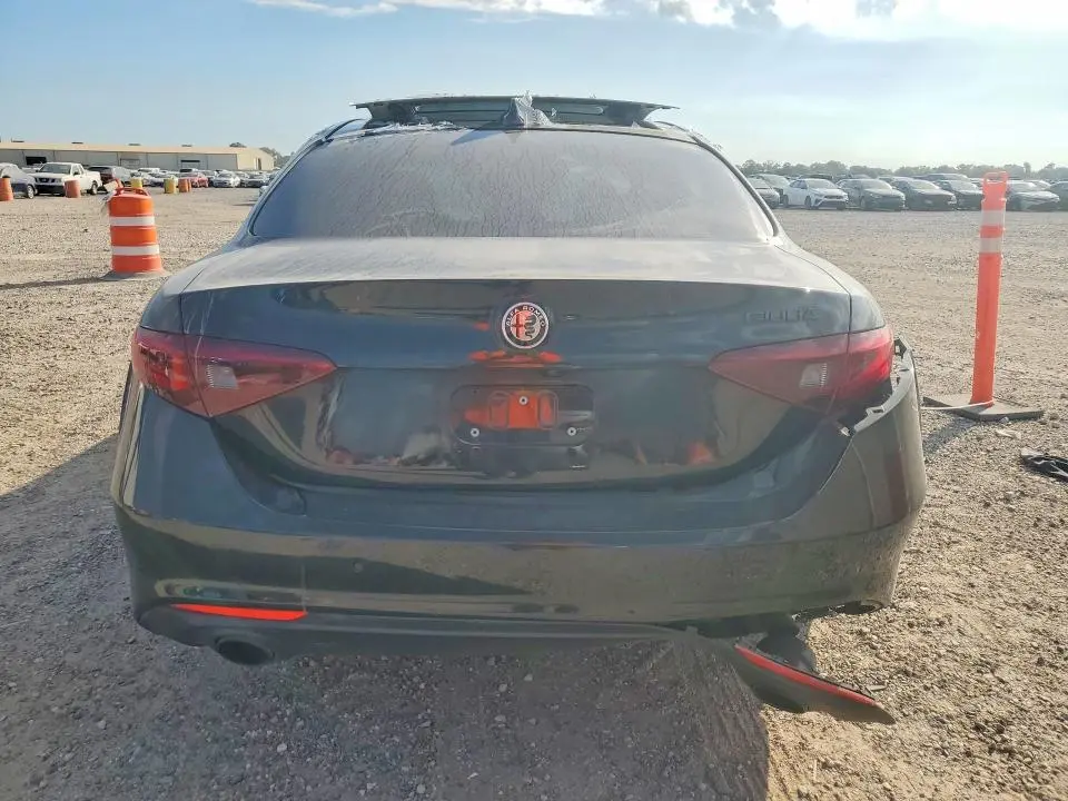 2020 ALFA ROMEO GIULIA TI  