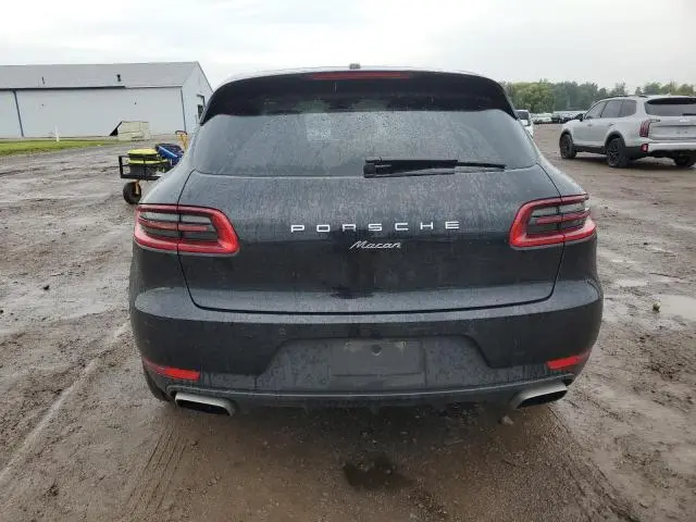 2018 PORSCHE MACAN   