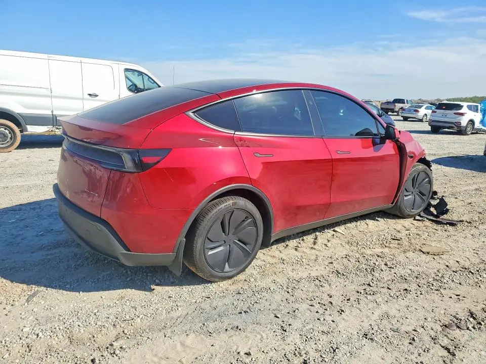 2026 TESLA MODEL Y   