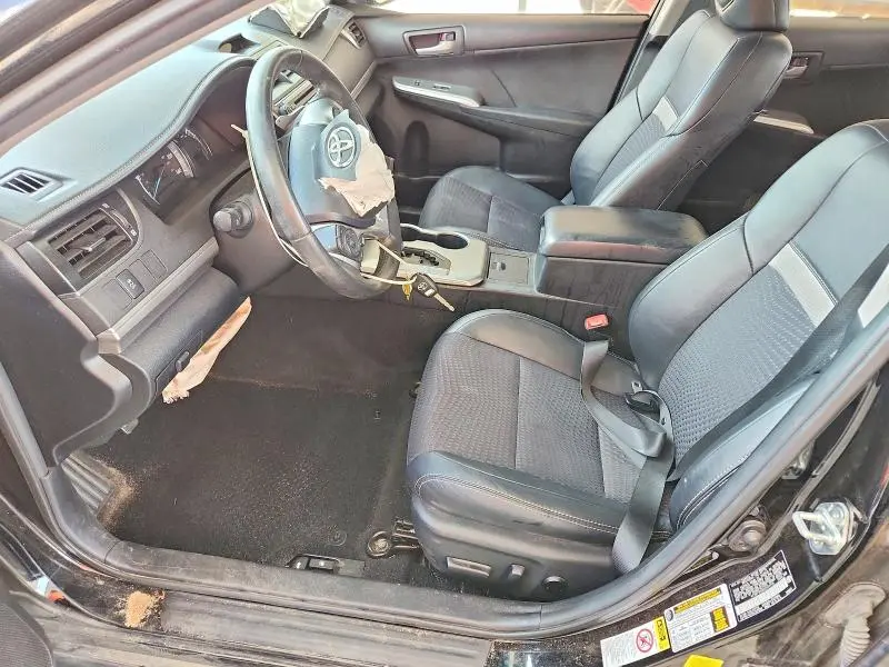 2012 TOYOTA CAMRY SE  