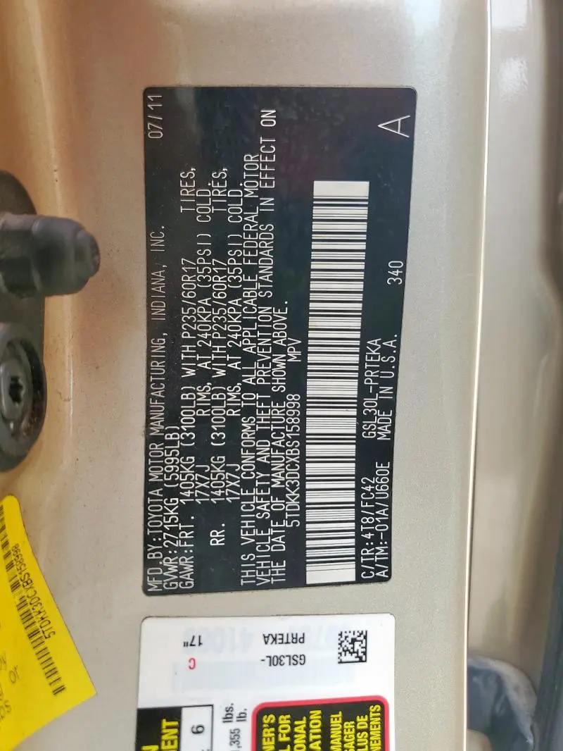 2011 TOYOTA SIENNA LE