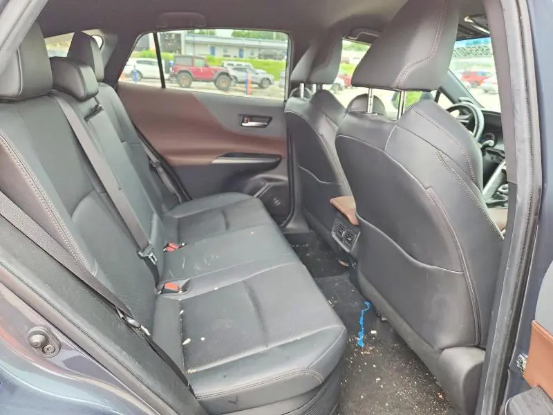 2021 TOYOTA VENZA LIMITED  