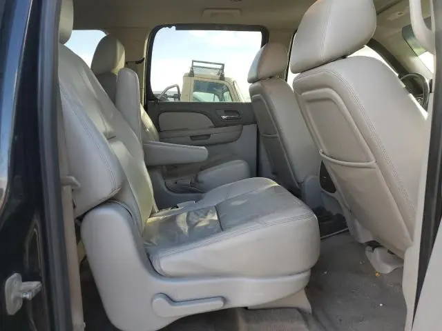 2012 CHEVROLET SUBURBAN K1500 LT  