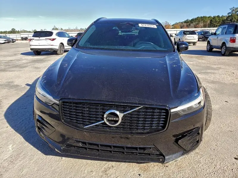 2021 VOLVO XC60 T5 R-DESIGN  