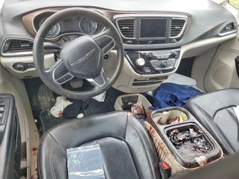 2020 CHRYSLER VOYAGER LXI  
