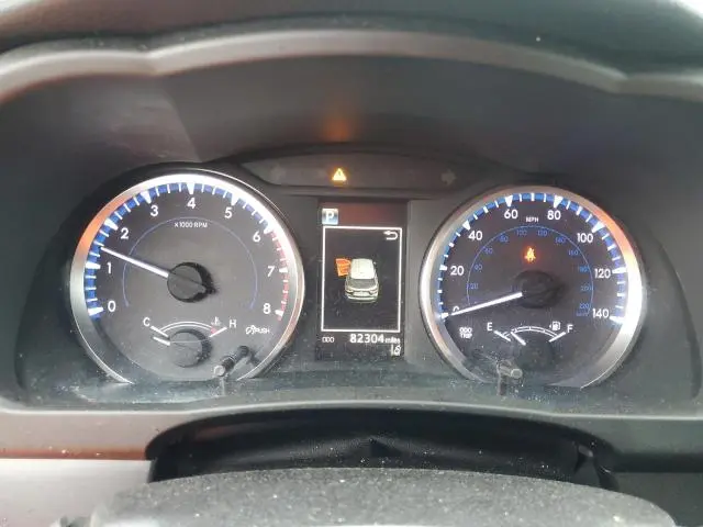 2018 TOYOTA HIGHLANDER LE  