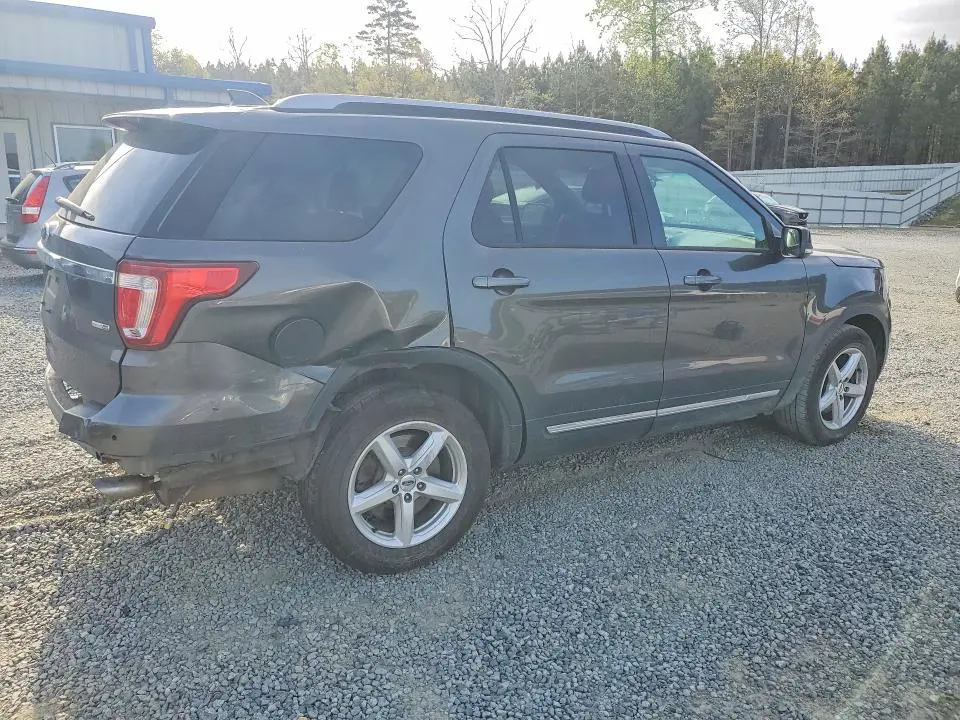 2017 FORD EXPLORER XLT  