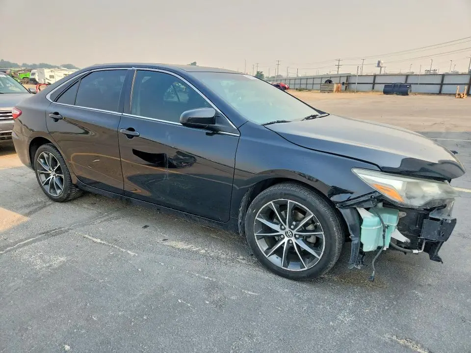 2015 TOYOTA CAMRY XSE  
