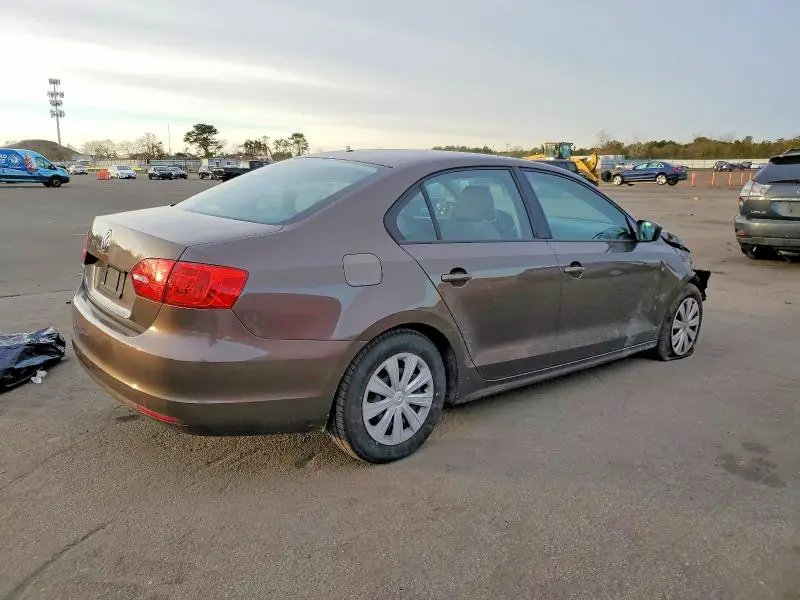 2011 VOLKSWAGEN JETTA BASE  