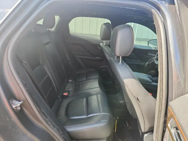 2017 JAGUAR F-PACE PRESTIGE  