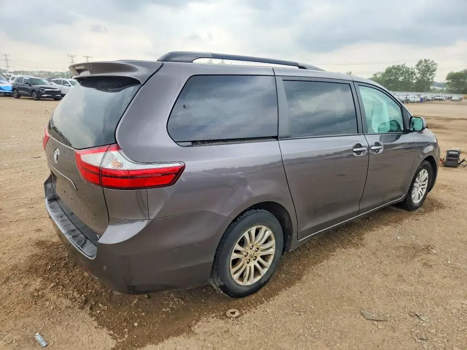 2015 TOYOTA SIENNA XLE PREMIUM 8-PASSENGER  