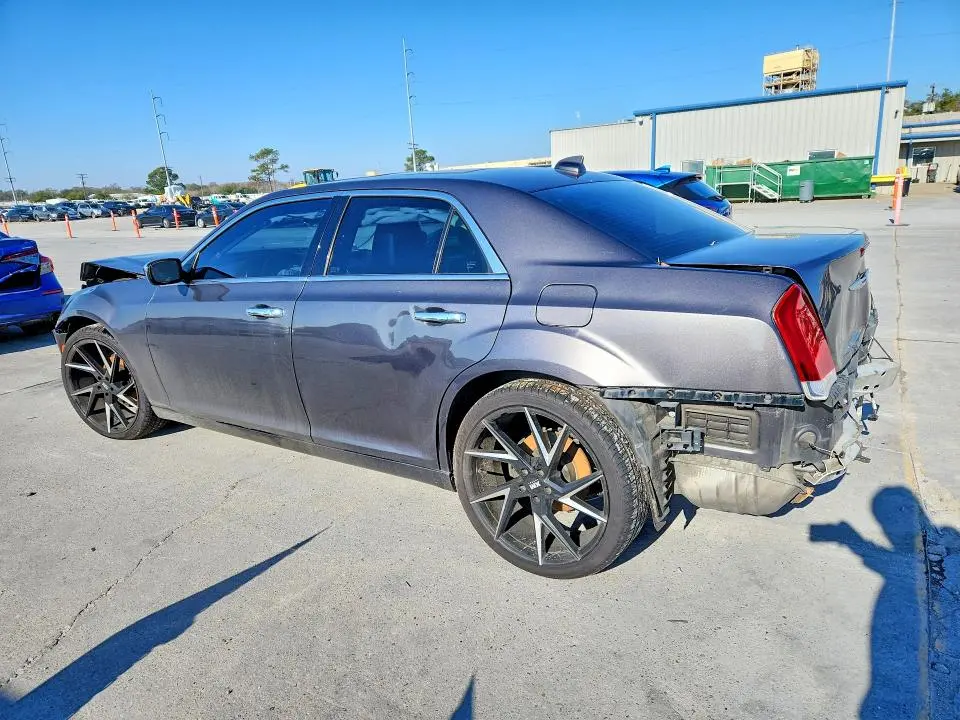 2015 CHRYSLER 300C   