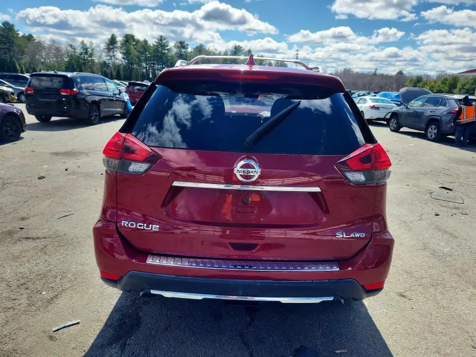 2017 NISSAN ROGUE SL  