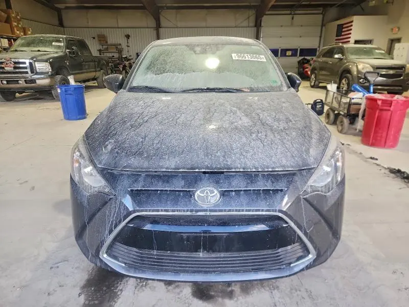 2017 TOYOTA YARIS IA   