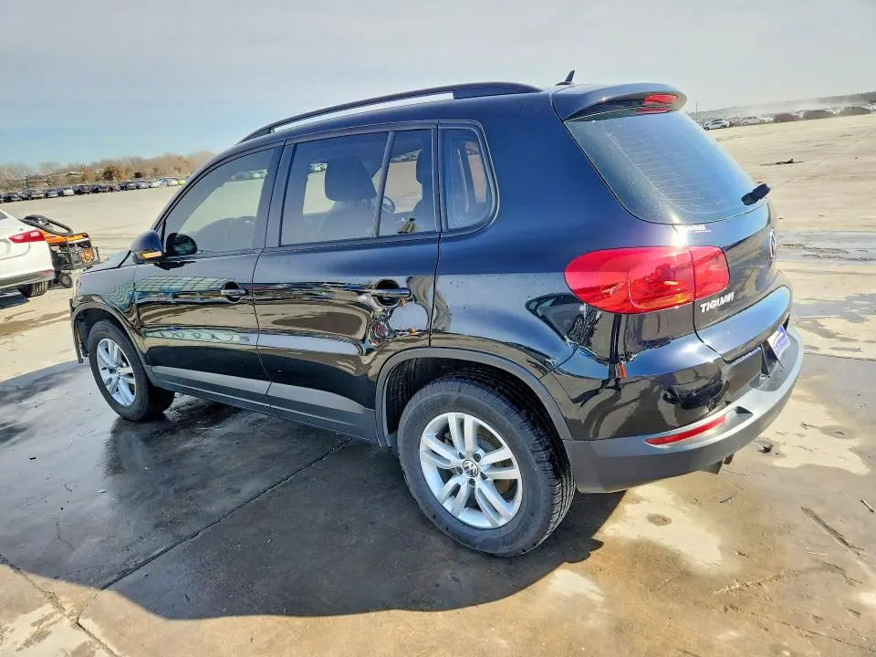 2016 VOLKSWAGEN TIGUAN S  