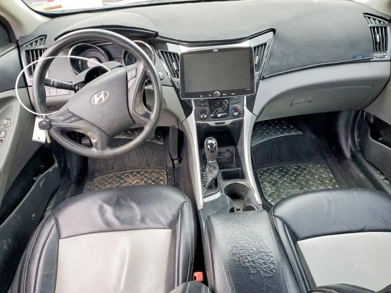 2011 HYUNDAI SONATA GLS  