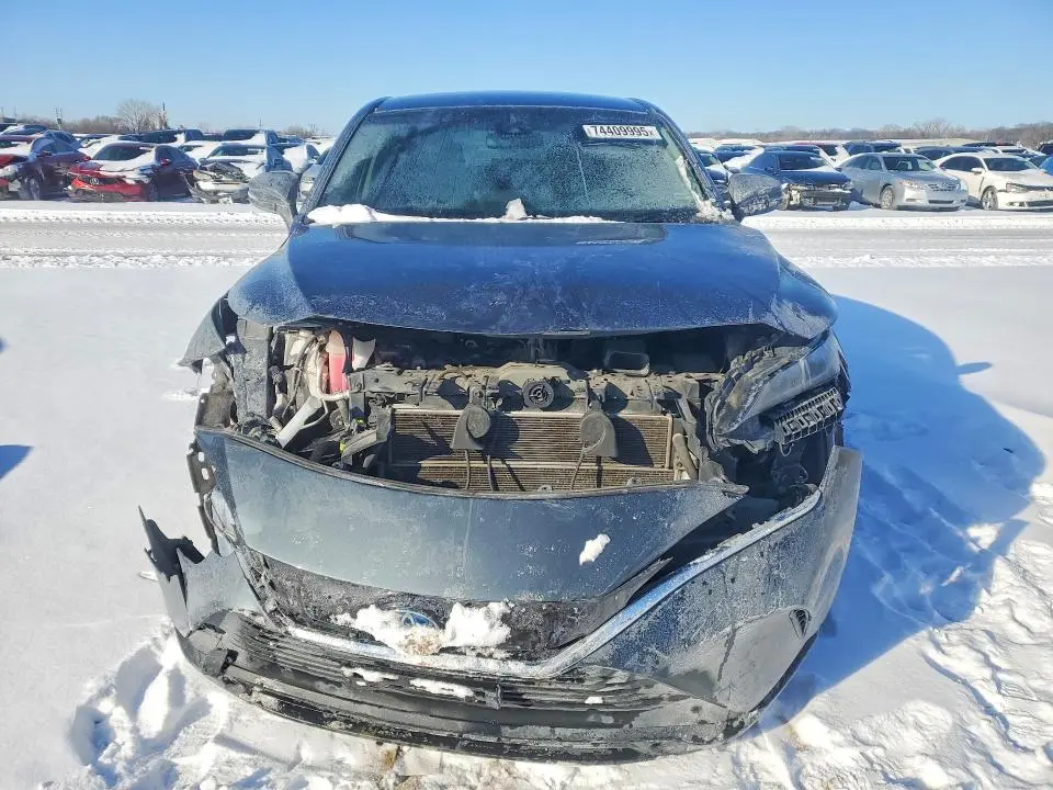 2021 TOYOTA VENZA LE  