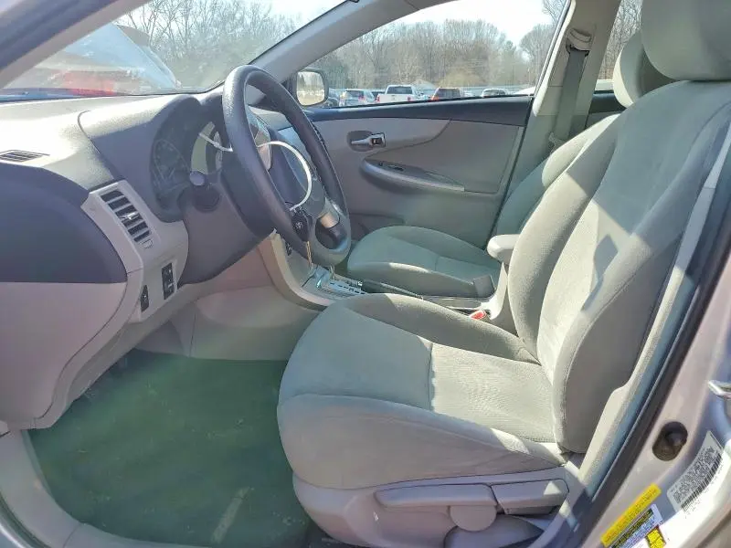 2012 TOYOTA COROLLA LE  