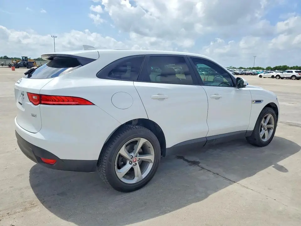 2017 JAGUAR F-PACE PREMIUM  