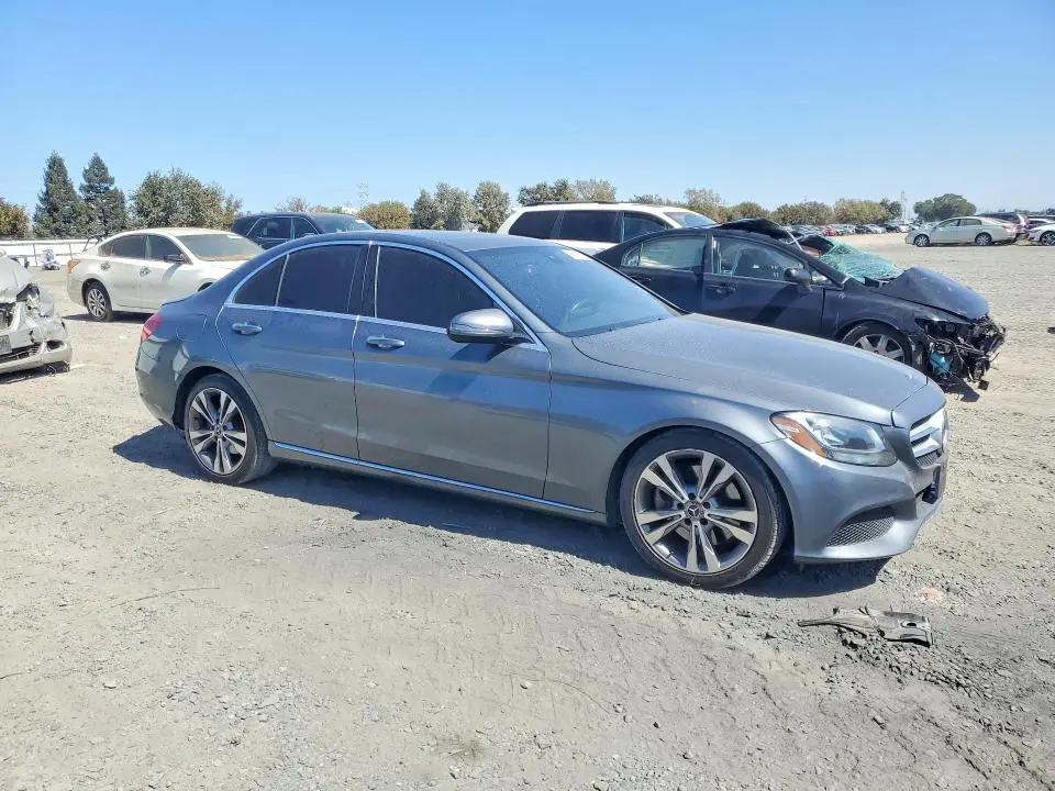 2018 MERCEDES-BENZ C 300  